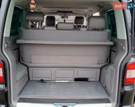 Черный Фольксваген Мультиван, объемом двигателя 3.19 л и пробегом 330 тыс. км за 13800 $, фото 15 на Automoto.ua