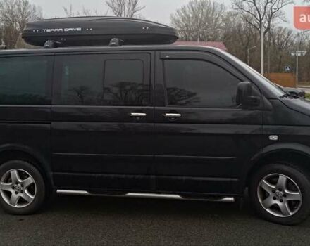 Черный Фольксваген Мультиван, объемом двигателя 3.19 л и пробегом 330 тыс. км за 13800 $, фото 2 на Automoto.ua