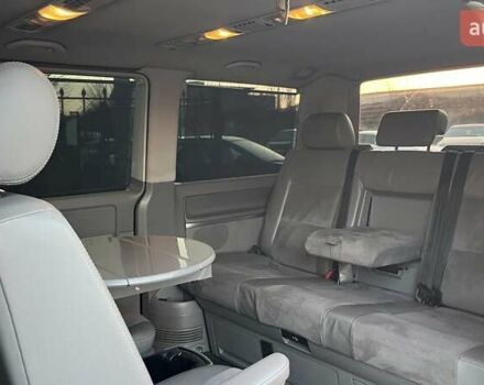 Черный Фольксваген Мультиван, объемом двигателя 2.5 л и пробегом 377 тыс. км за 11990 $, фото 9 на Automoto.ua