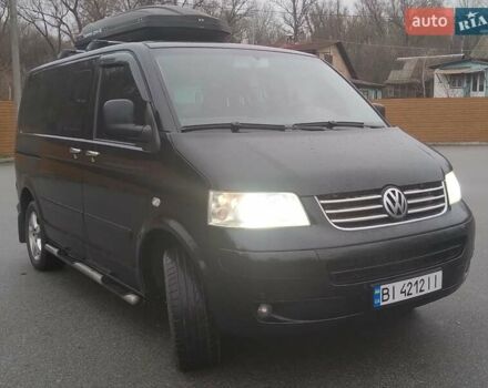 Черный Фольксваген Мультиван, объемом двигателя 3.19 л и пробегом 330 тыс. км за 13800 $, фото 1 на Automoto.ua