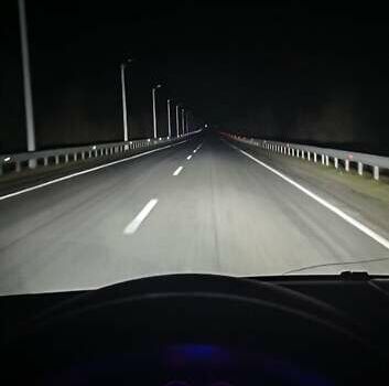 Черный Фольксваген Мультиван, объемом двигателя 3.19 л и пробегом 330 тыс. км за 13800 $, фото 16 на Automoto.ua