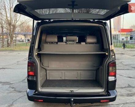 Черный Фольксваген Мультиван, объемом двигателя 2.5 л и пробегом 377 тыс. км за 11990 $, фото 12 на Automoto.ua