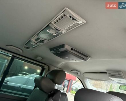 Черный Фольксваген Мультиван, объемом двигателя 3.2 л и пробегом 305 тыс. км за 8700 $, фото 10 на Automoto.ua