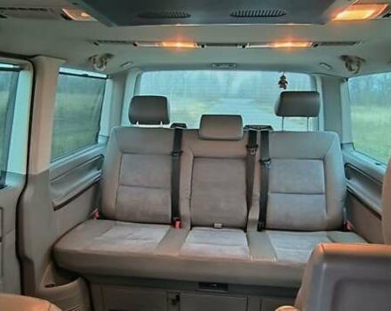 Черный Фольксваген Мультиван, объемом двигателя 3.19 л и пробегом 330 тыс. км за 13800 $, фото 11 на Automoto.ua