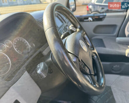 Фольксваген Мультиван 2007 в Киеве на Automoto.ua Черный Фольксваген Мультиван, объемом двигателя 2.5 л и пробегом 361 тыс. км за 12790 $, фото 14 на Automoto.ua