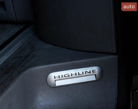 Черный Фольксваген Мультиван, объемом двигателя 2.5 л и пробегом 354 тыс. км за 13900 $, фото 29 на Automoto.ua