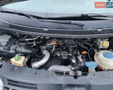 Чорний Фольксваген Мультиван, об'ємом двигуна 2.5 л та пробігом 256 тис. км за 9900 $, фото 17 на Automoto.ua