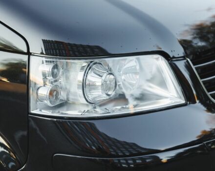 Черный Фольксваген Мультиван, объемом двигателя 0 л и пробегом 201 тыс. км за 14000 $, фото 3 на Automoto.ua