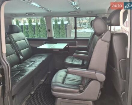 Чорний Фольксваген Мультиван, об'ємом двигуна 2.5 л та пробігом 256 тис. км за 9900 $, фото 10 на Automoto.ua