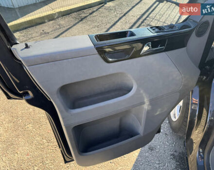 Фольксваген Мультиван 2007 в Киеве на Automoto.ua Черный Фольксваген Мультиван, объемом двигателя 2.5 л и пробегом 361 тыс. км за 12790 $, фото 13 на Automoto.ua