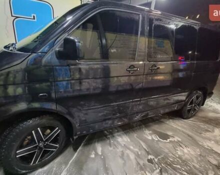 Чорний Фольксваген Мультиван, об'ємом двигуна 2.5 л та пробігом 290 тис. км за 13500 $, фото 3 на Automoto.ua