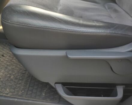 Черный Фольксваген Мультиван, объемом двигателя 1.6 л и пробегом 170 тыс. км за 16000 $, фото 8 на Automoto.ua