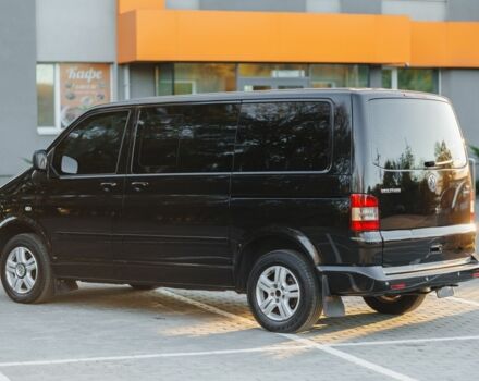 Черный Фольксваген Мультиван, объемом двигателя 0 л и пробегом 201 тыс. км за 14000 $, фото 2 на Automoto.ua