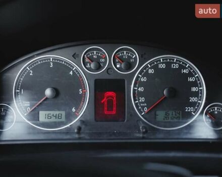 Черный Фольксваген Мультиван, объемом двигателя 2.47 л и пробегом 201 тыс. км за 14000 $, фото 17 на Automoto.ua