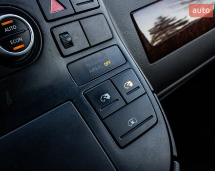 Черный Фольксваген Мультиван, объемом двигателя 2.5 л и пробегом 354 тыс. км за 13900 $, фото 35 на Automoto.ua