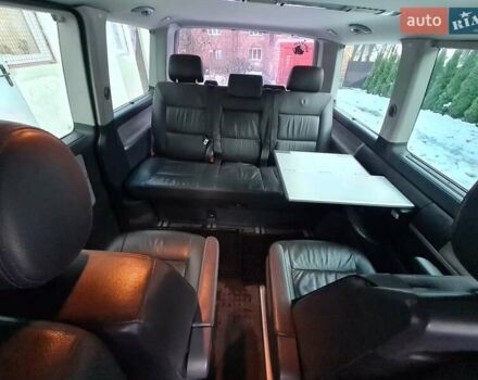 Чорний Фольксваген Мультиван, об'ємом двигуна 2.5 л та пробігом 256 тис. км за 9900 $, фото 14 на Automoto.ua