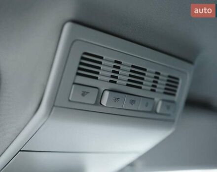 Черный Фольксваген Мультиван, объемом двигателя 2.47 л и пробегом 201 тыс. км за 14000 $, фото 13 на Automoto.ua