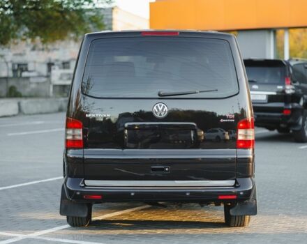 Черный Фольксваген Мультиван, объемом двигателя 0 л и пробегом 201 тыс. км за 14000 $, фото 1 на Automoto.ua