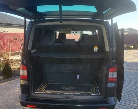 Черный Фольксваген Мультиван, объемом двигателя 2.5 л и пробегом 428 тыс. км за 10700 $, фото 9 на Automoto.ua