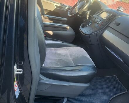 Черный Фольксваген Мультиван, объемом двигателя 2.5 л и пробегом 428 тыс. км за 10700 $, фото 15 на Automoto.ua