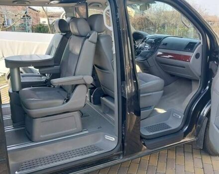 Чорний Фольксваген Мультиван, об'ємом двигуна 2.5 л та пробігом 267 тис. км за 19200 $, фото 26 на Automoto.ua