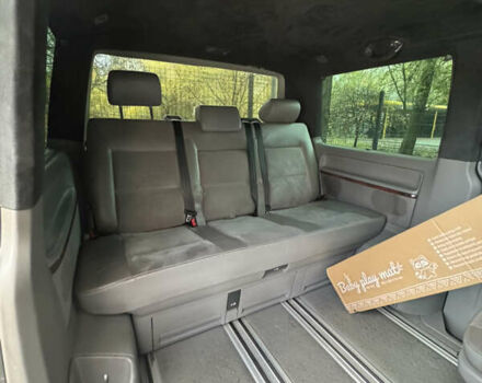 Чорний Фольксваген Мультиван, об'ємом двигуна 2.5 л та пробігом 330 тис. км за 15500 $, фото 2 на Automoto.ua