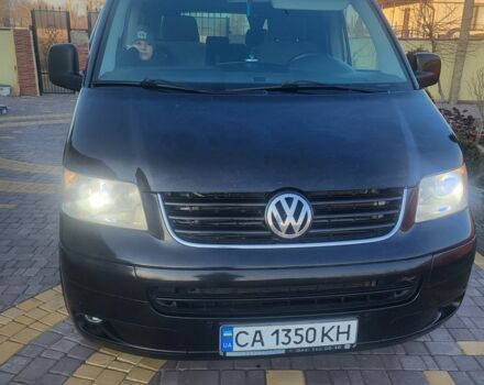 Черный Фольксваген Мультиван, объемом двигателя 2.5 л и пробегом 428 тыс. км за 10700 $, фото 4 на Automoto.ua