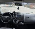 Черный Фольксваген Мультиван, объемом двигателя 2.5 л и пробегом 211 тыс. км за 3300 $, фото 11 на Automoto.ua