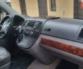 Черный Фольксваген Мультиван, объемом двигателя 3.2 л и пробегом 325 тыс. км за 12000 $, фото 4 на Automoto.ua
