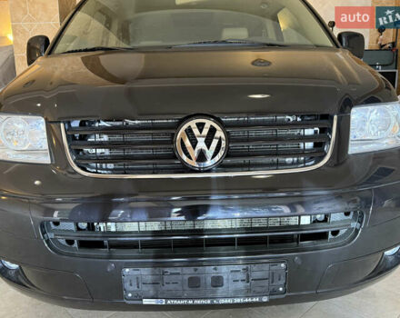 Черный Фольксваген Мультиван, объемом двигателя 3.19 л и пробегом 70 тыс. км за 27000 $, фото 5 на Automoto.ua