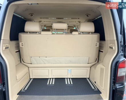 Чорний Фольксваген Мультиван, об'ємом двигуна 2.46 л та пробігом 300 тис. км за 13999 $, фото 14 на Automoto.ua