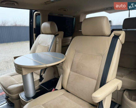 Чорний Фольксваген Мультиван, об'ємом двигуна 2.46 л та пробігом 300 тис. км за 13999 $, фото 24 на Automoto.ua