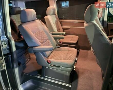 Черный Фольксваген Мультиван, объемом двигателя 1.97 л и пробегом 308 тыс. км за 20000 $, фото 6 на Automoto.ua