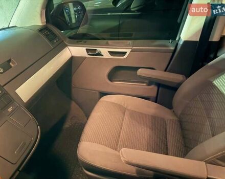 Черный Фольксваген Мультиван, объемом двигателя 1.97 л и пробегом 308 тыс. км за 20000 $, фото 10 на Automoto.ua