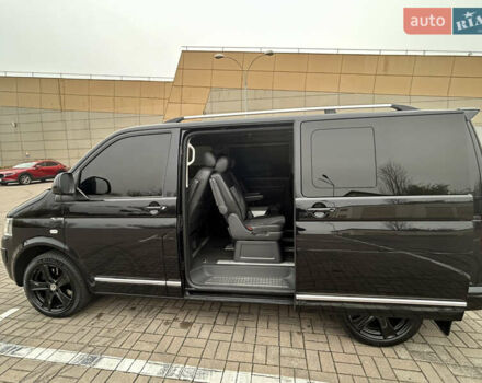 Черный Фольксваген Мультиван, объемом двигателя 1.97 л и пробегом 300 тыс. км за 25000 $, фото 28 на Automoto.ua