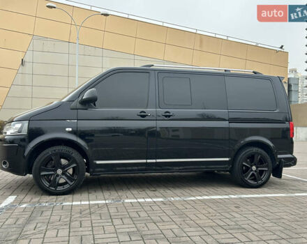 Черный Фольксваген Мультиван, объемом двигателя 1.97 л и пробегом 300 тыс. км за 25000 $, фото 9 на Automoto.ua