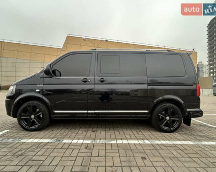 Черный Фольксваген Мультиван, объемом двигателя 1.97 л и пробегом 300 тыс. км за 25000 $, фото 10 на Automoto.ua