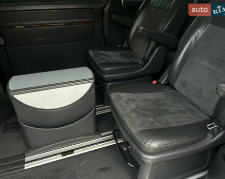 Черный Фольксваген Мультиван, объемом двигателя 2 л и пробегом 311 тыс. км за 21499 $, фото 20 на Automoto.ua