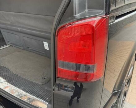 Черный Фольксваген Мультиван, объемом двигателя 1.98 л и пробегом 345 тыс. км за 21999 $, фото 22 на Automoto.ua