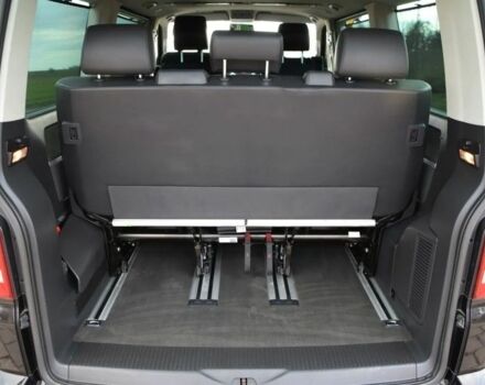 Черный Фольксваген Мультиван, объемом двигателя 2 л и пробегом 195 тыс. км за 9400 $, фото 22 на Automoto.ua