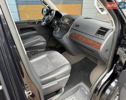 Черный Фольксваген Мультиван, объемом двигателя 1.98 л и пробегом 345 тыс. км за 21999 $, фото 36 на Automoto.ua