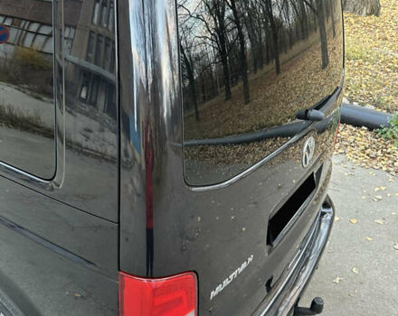 Черный Фольксваген Мультиван, объемом двигателя 1.98 л и пробегом 365 тыс. км за 19999 $, фото 21 на Automoto.ua