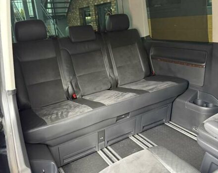 Черный Фольксваген Мультиван, объемом двигателя 1.98 л и пробегом 345 тыс. км за 21999 $, фото 41 на Automoto.ua