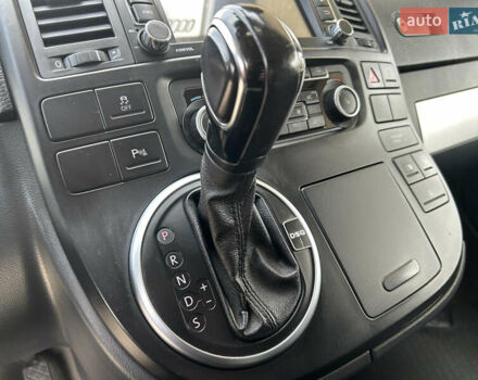 Черный Фольксваген Мультиван, объемом двигателя 2 л и пробегом 311 тыс. км за 21499 $, фото 14 на Automoto.ua