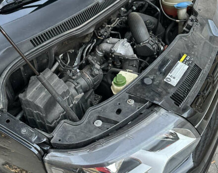 Черный Фольксваген Мультиван, объемом двигателя 1.98 л и пробегом 365 тыс. км за 19999 $, фото 61 на Automoto.ua