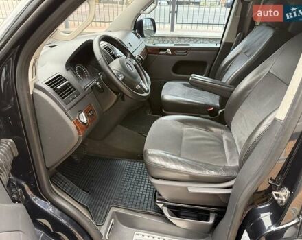 Черный Фольксваген Мультиван, объемом двигателя 1.98 л и пробегом 345 тыс. км за 21999 $, фото 33 на Automoto.ua