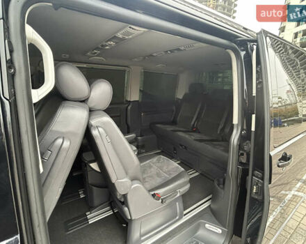 Черный Фольксваген Мультиван, объемом двигателя 1.97 л и пробегом 300 тыс. км за 25000 $, фото 35 на Automoto.ua