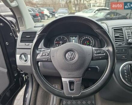 Чорний Фольксваген Мультиван, об'ємом двигуна 1.98 л та пробігом 176 тис. км за 29900 $, фото 19 на Automoto.ua