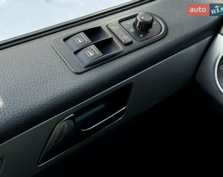 Чорний Фольксваген Мультиван, об'ємом двигуна 2 л та пробігом 365 тис. км за 21700 $, фото 16 на Automoto.ua