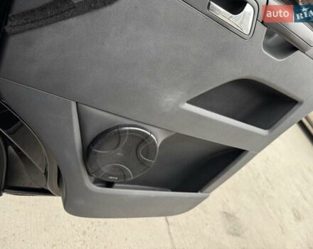 Черный Фольксваген Мультиван, объемом двигателя 2 л и пробегом 299 тыс. км за 24750 $, фото 73 на Automoto.ua